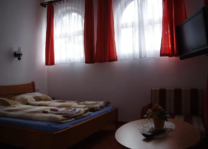 Gasthof Horvath Kert Vendeghaz Zirc