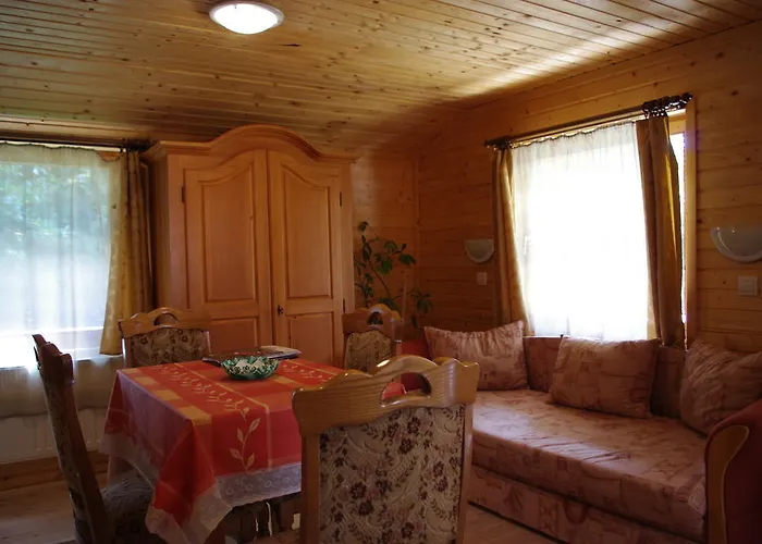 Horvath Kert Vendeghaz Zirc